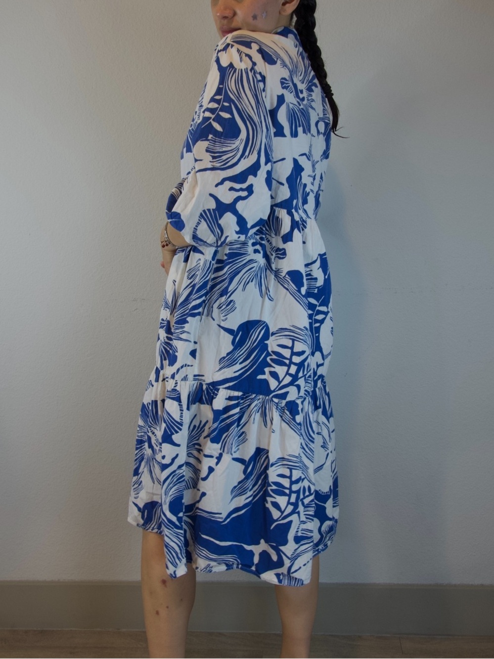 Maeve by Anthropologie Floral Tiered Shirt Dress in Blue and White - Picture 2 of 6